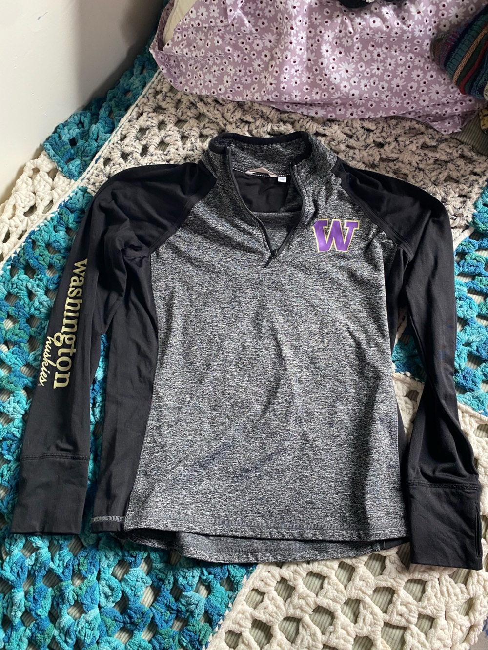 Washington Huskies 1/4 Zip Pullover Thumbholes Gray UW M